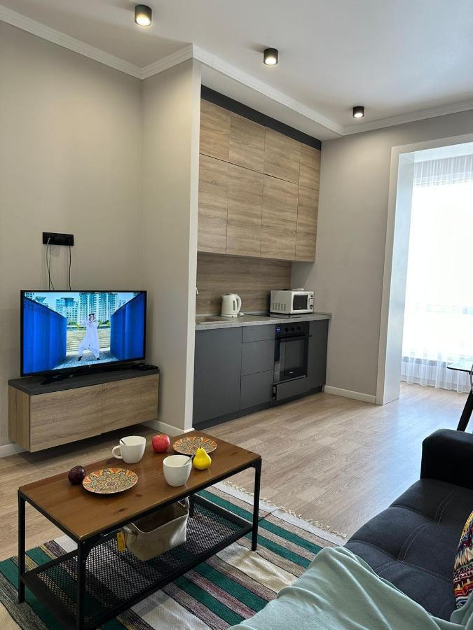 Apartment аль-фараби-ходжанова. вид на горы. жк оркен Almaty